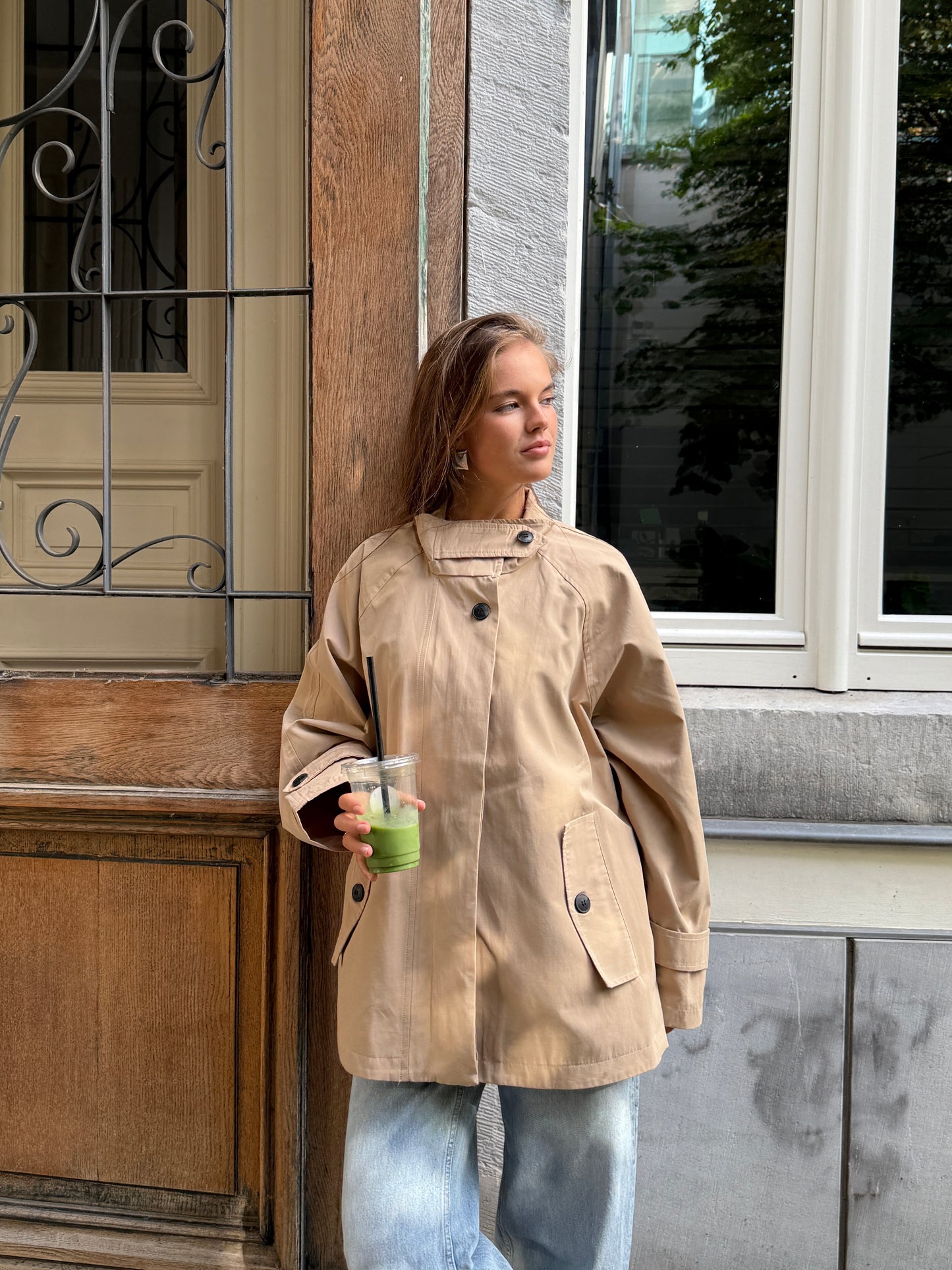 LIGHTBEIGE TRENCH JACKET