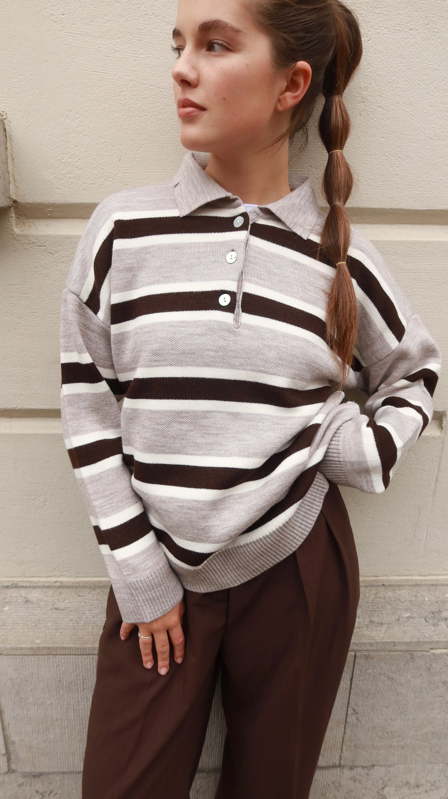 STRIPED POLO KNIT – BROWN GREY