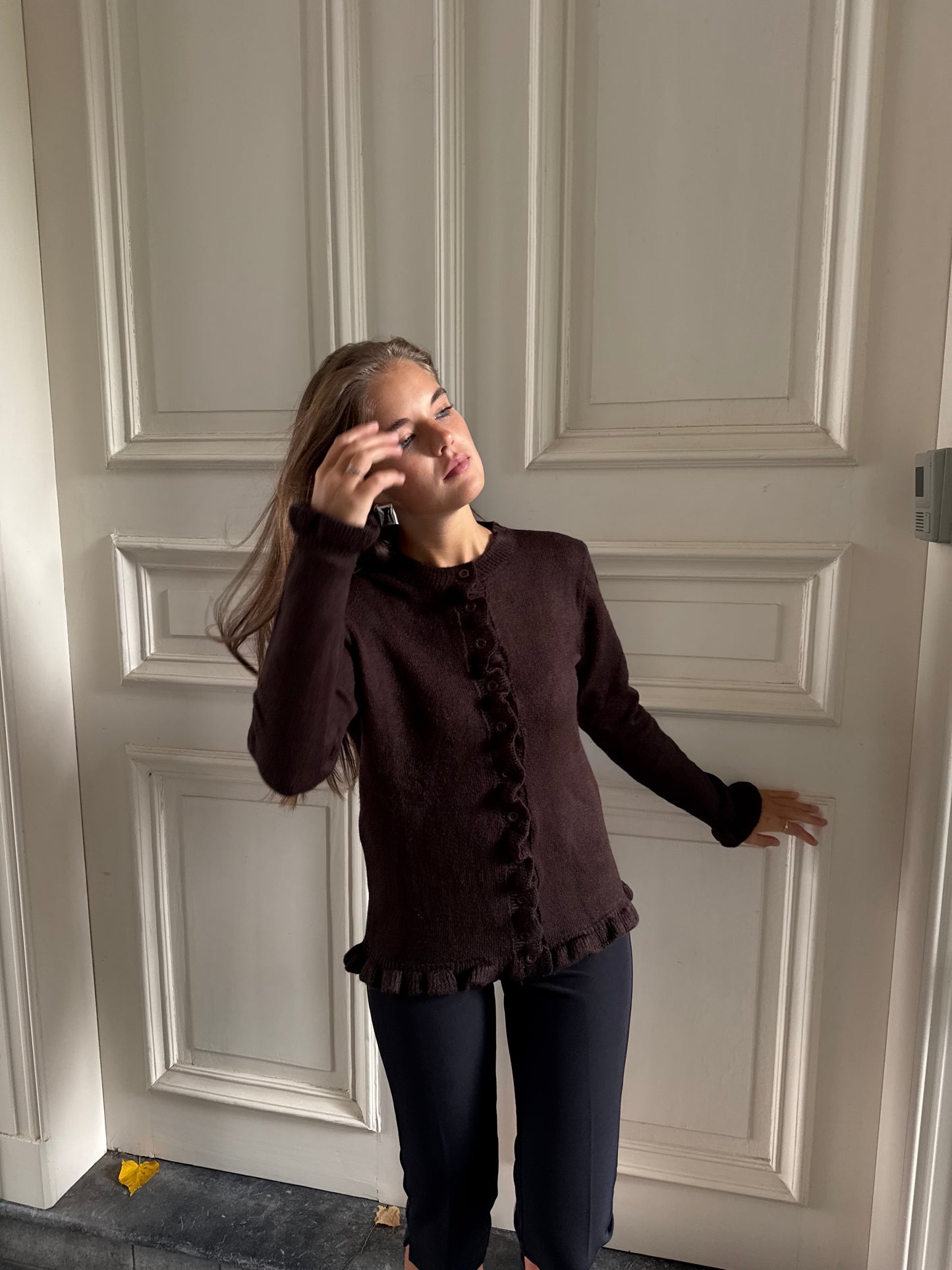 KNITTED FRILL CARDIGAN BROWN