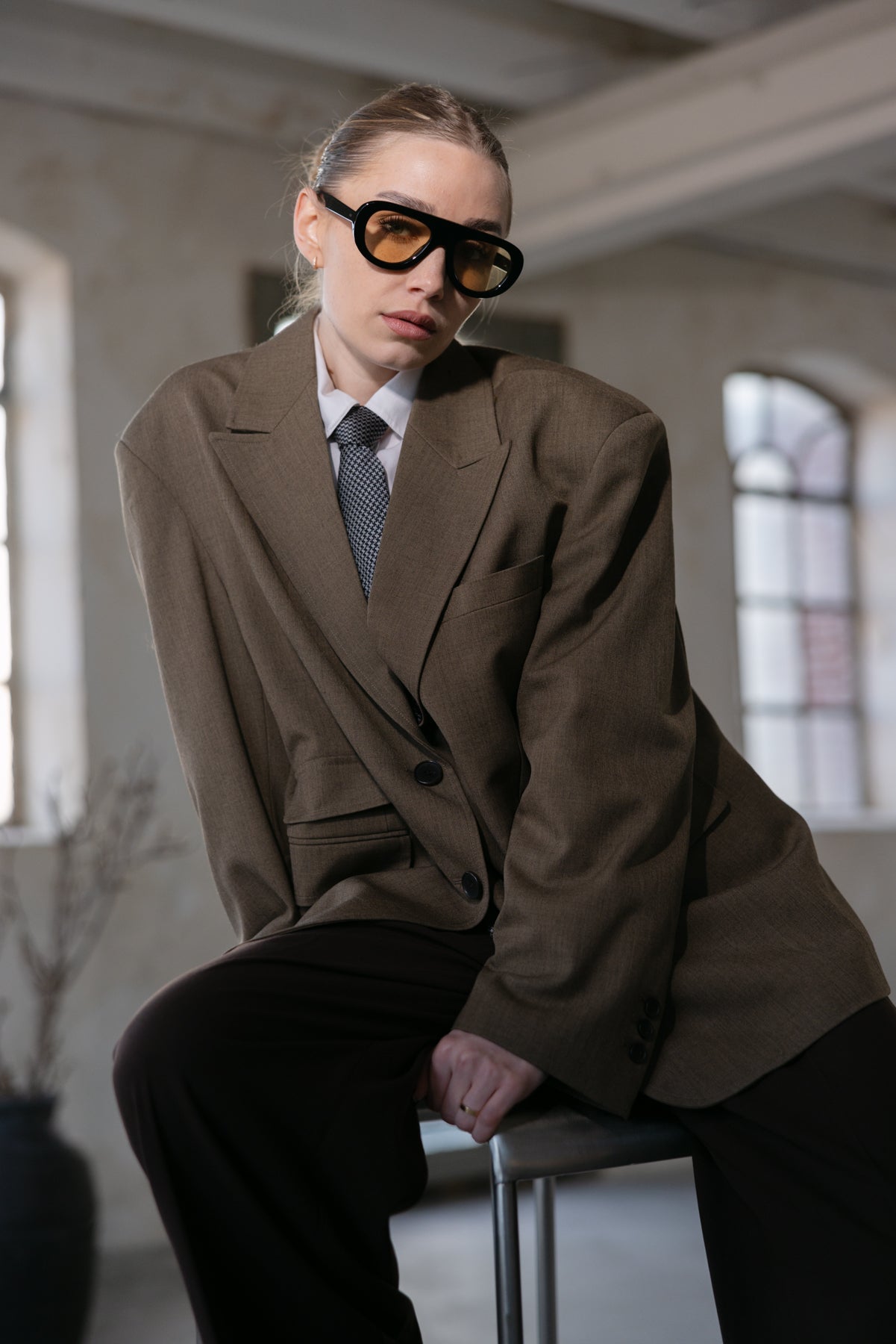 THE OVERSIZED TAILORED BLAZER