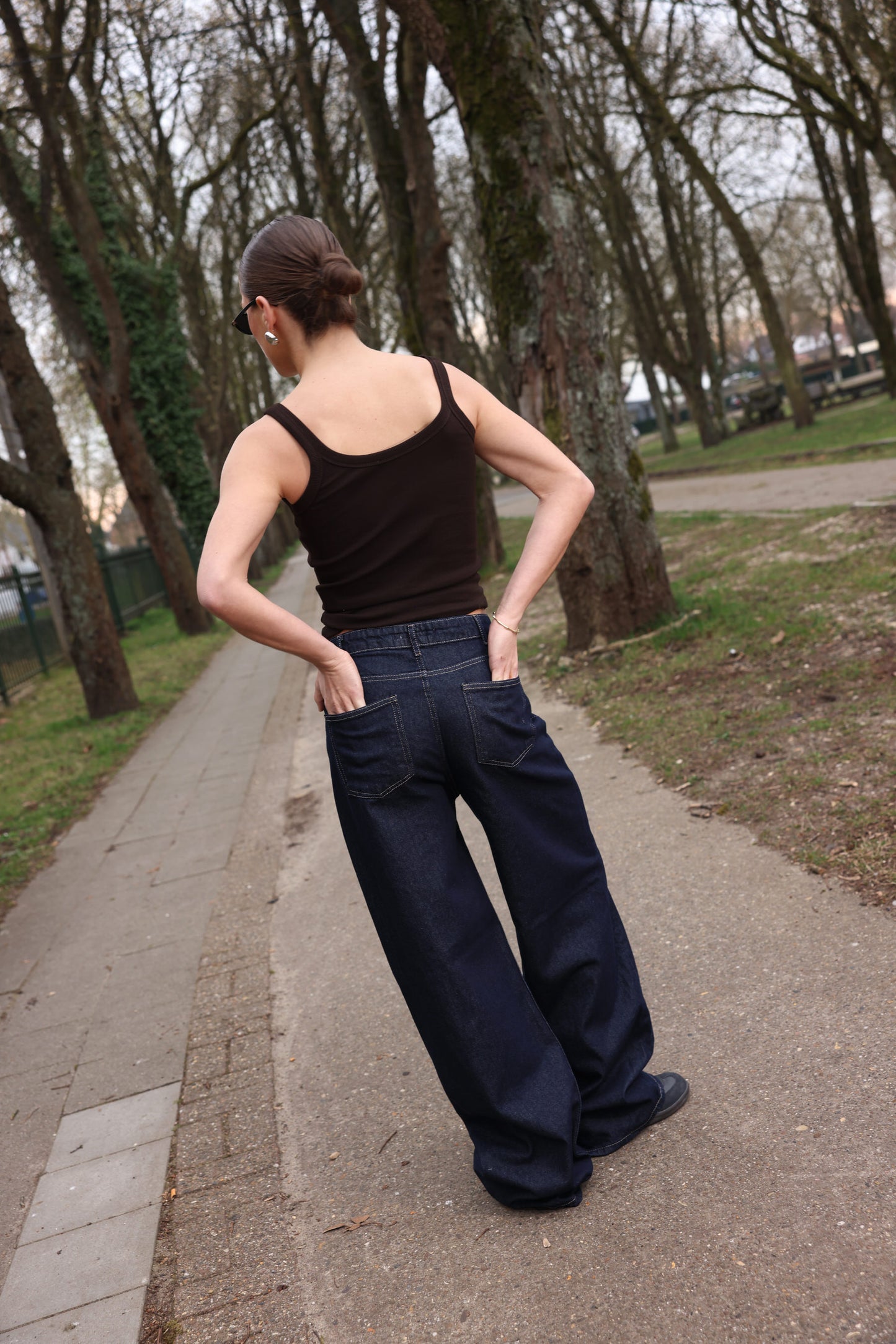 MIDNIGHT INDIGO JEANS