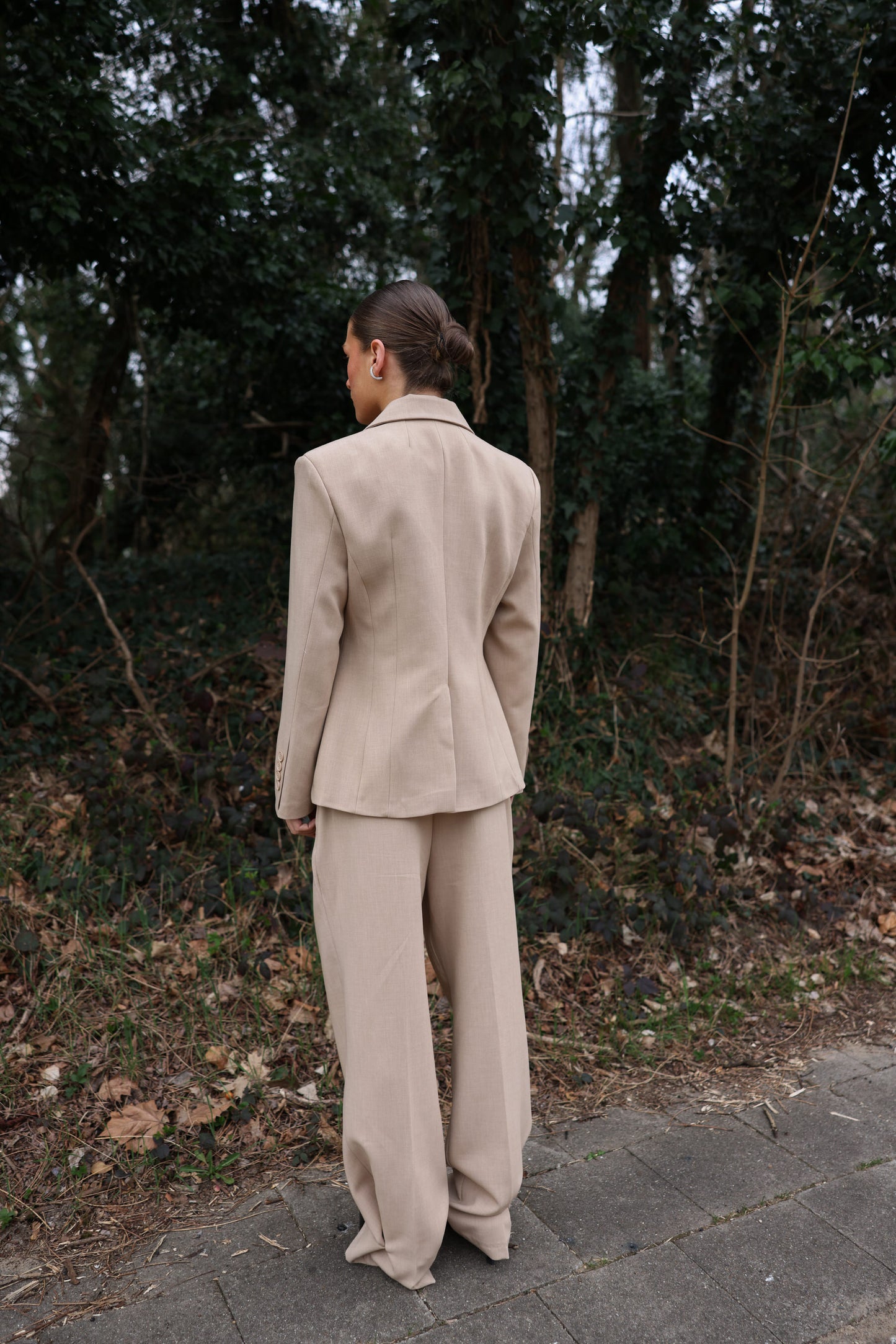 THE SANDSTONE SUIT
