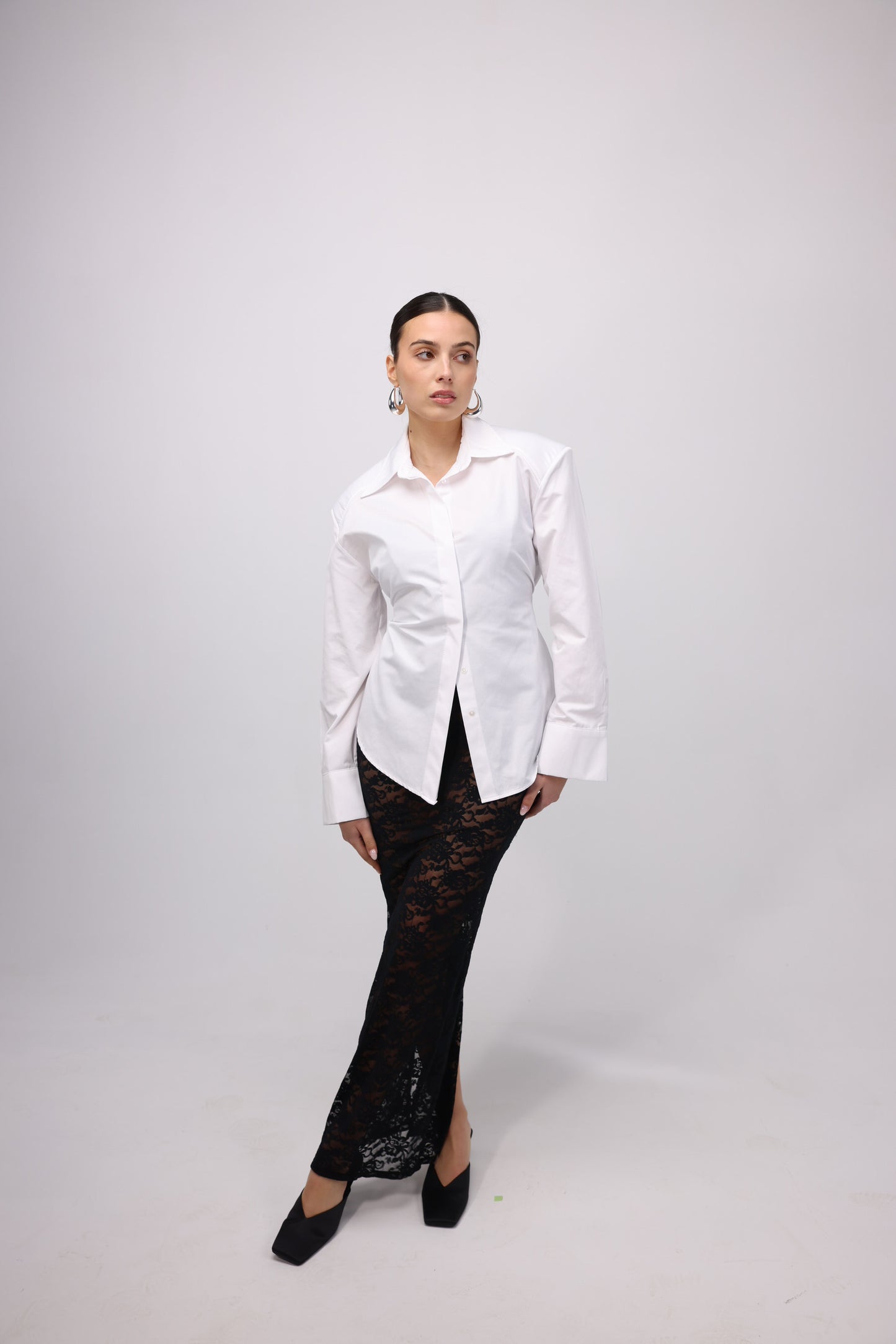 WHITE FITTED SHIRT