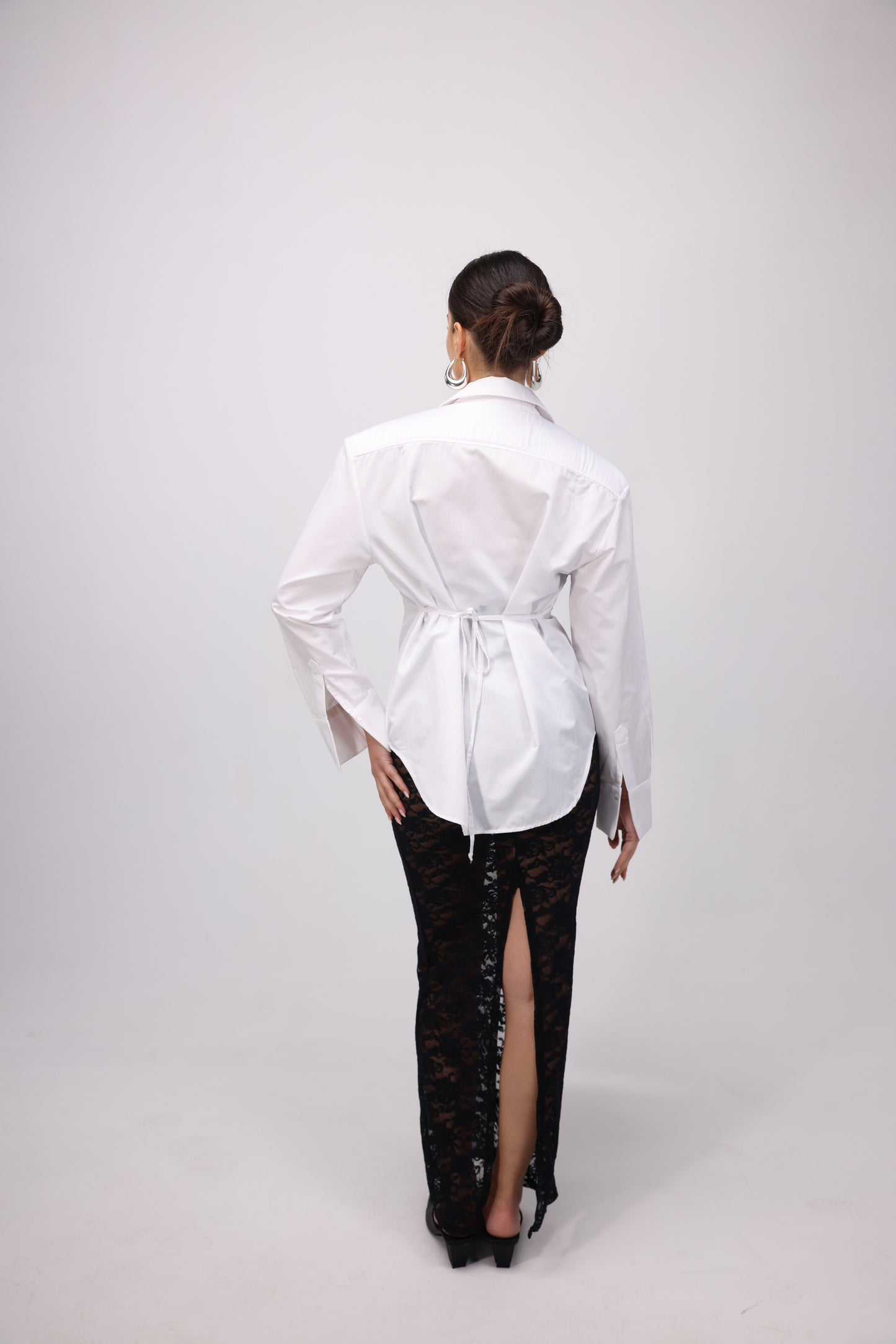 WHITE FITTED SHIRT