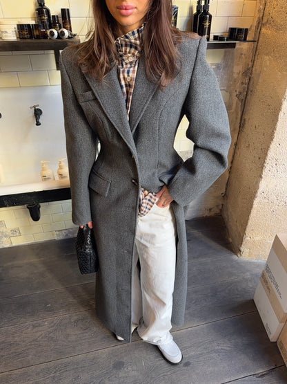 TAILORED LONGLINE COAT –  GREY