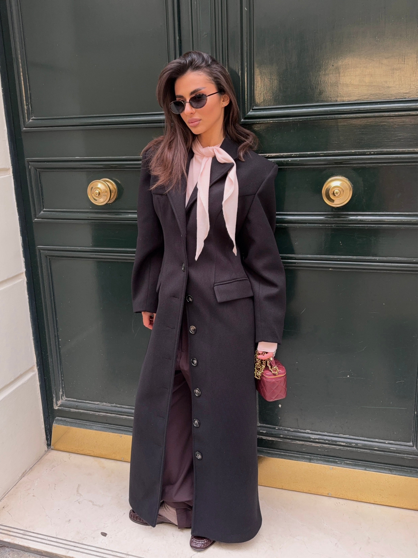 TAILORED LONGLINE COAT - BLACK