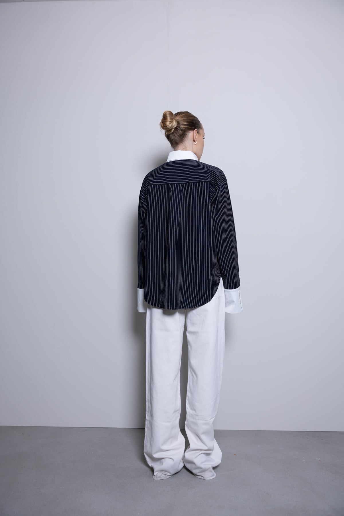 THE CONTRAST PINSTRIPE SHIRT