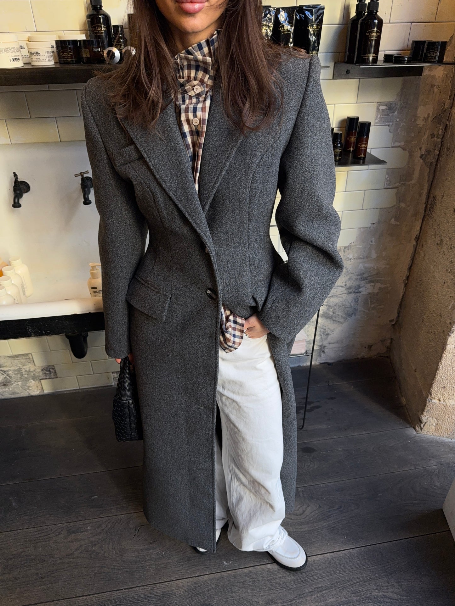 TAILORED LONGLINE COAT –  GREY