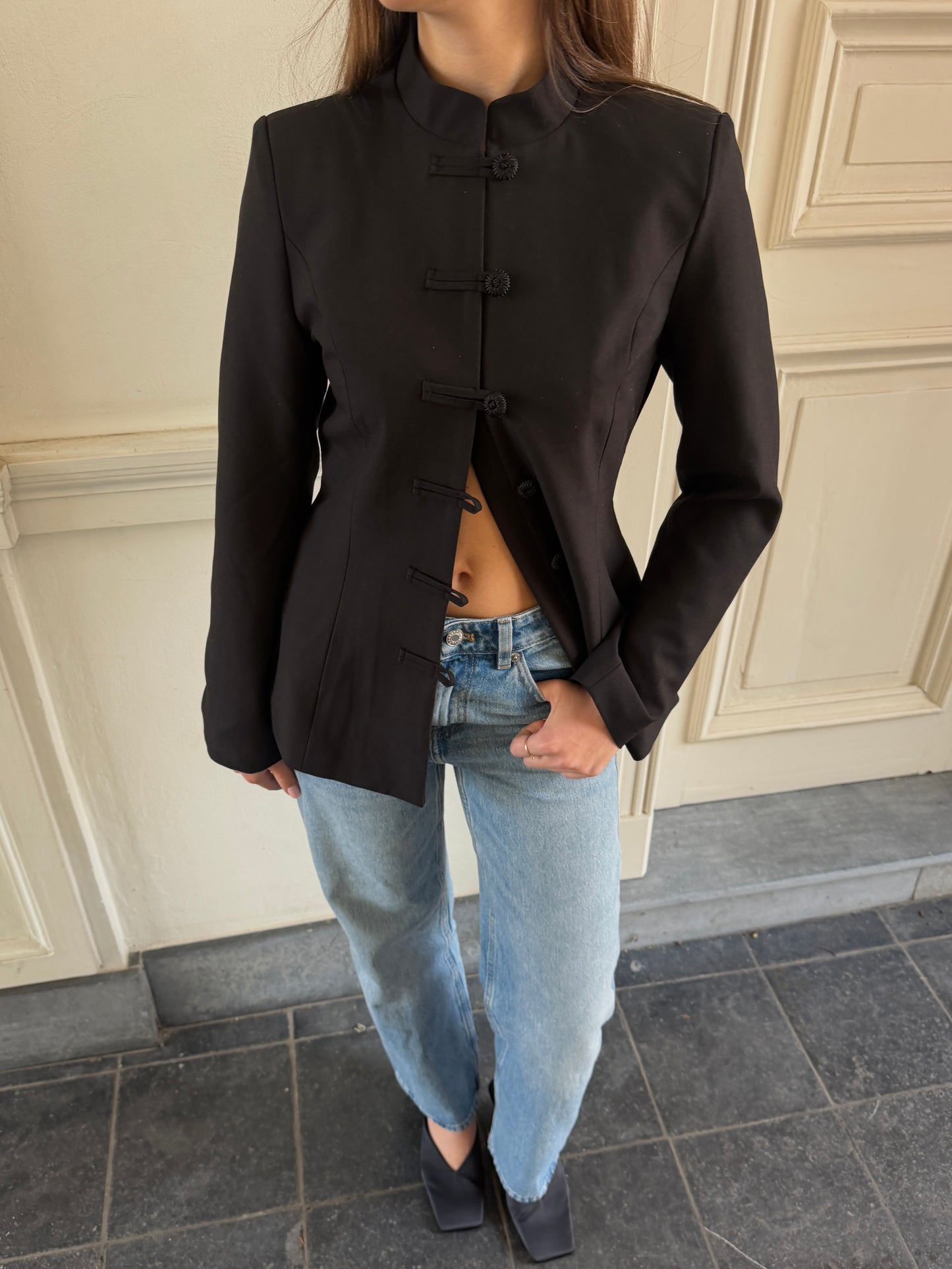 The Mandarin Blazer – black