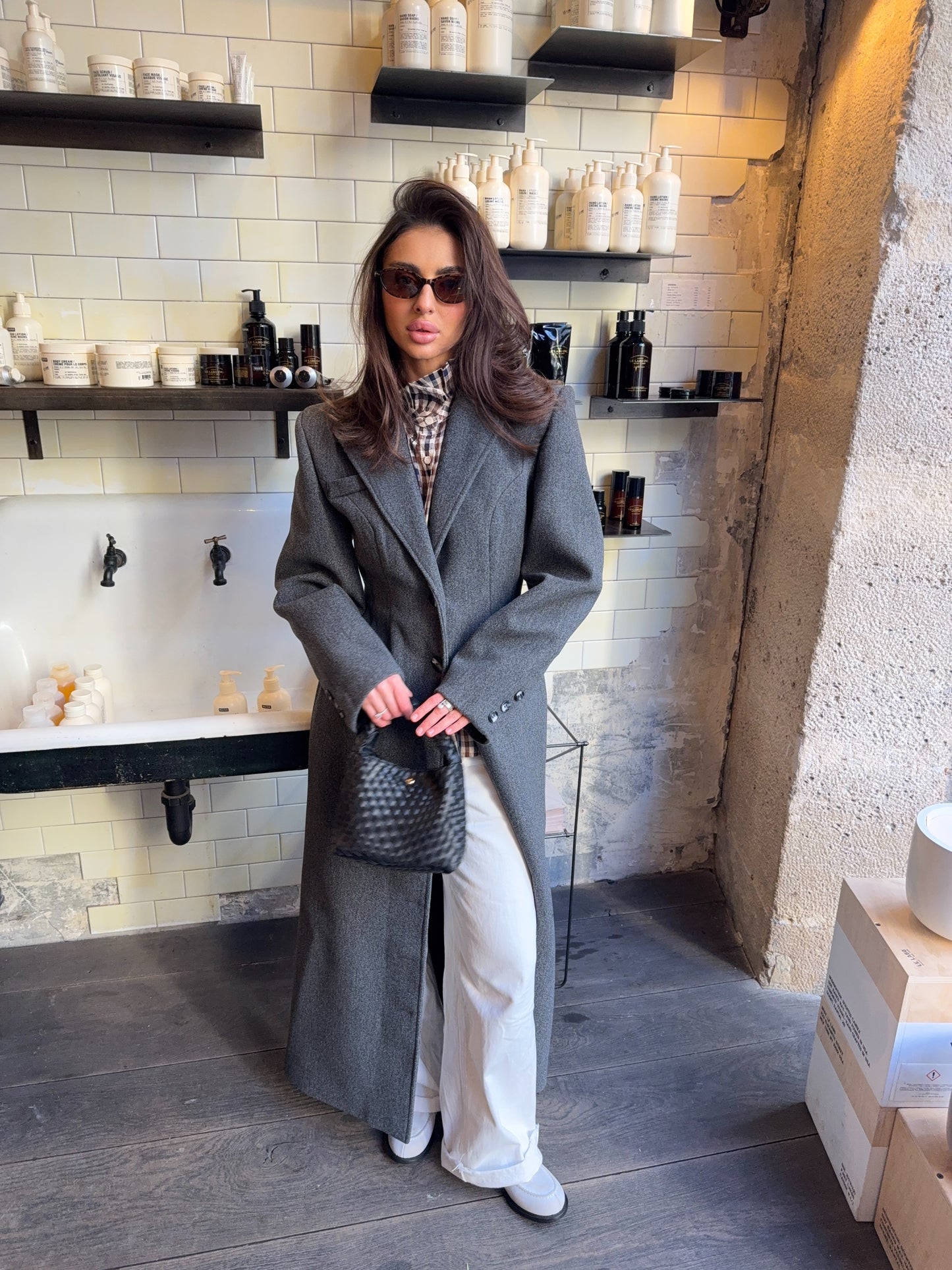 TAILORED LONGLINE COAT –  GREY