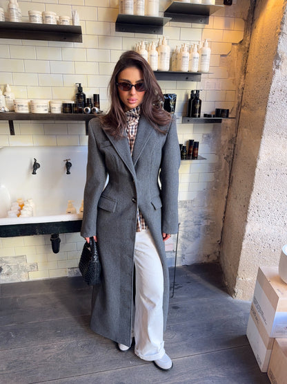 TAILORED LONGLINE COAT –  GREY