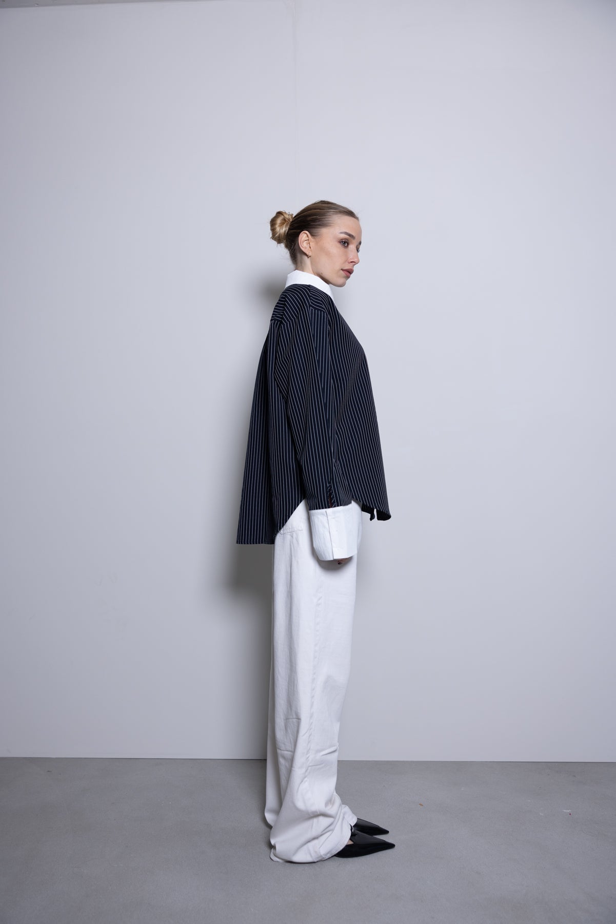 THE CONTRAST PINSTRIPE SHIRT
