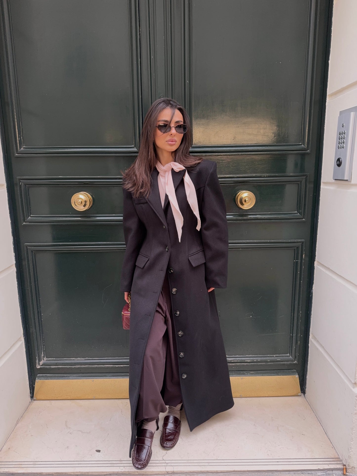 TAILORED LONGLINE COAT - BLACK