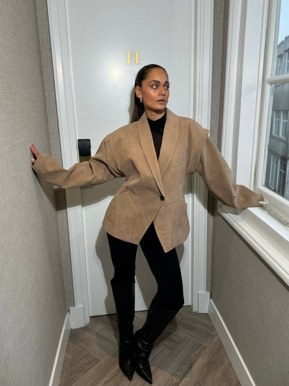 SCULPTED SUEDE BLAZER BEIGE