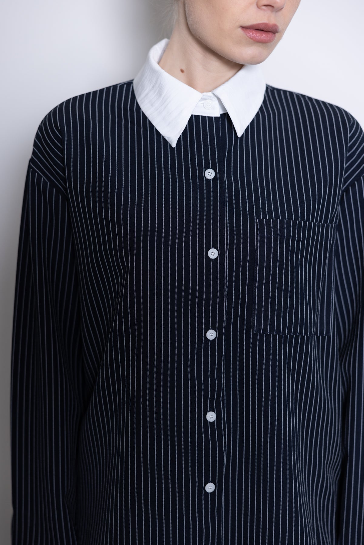 THE CONTRAST PINSTRIPE SHIRT