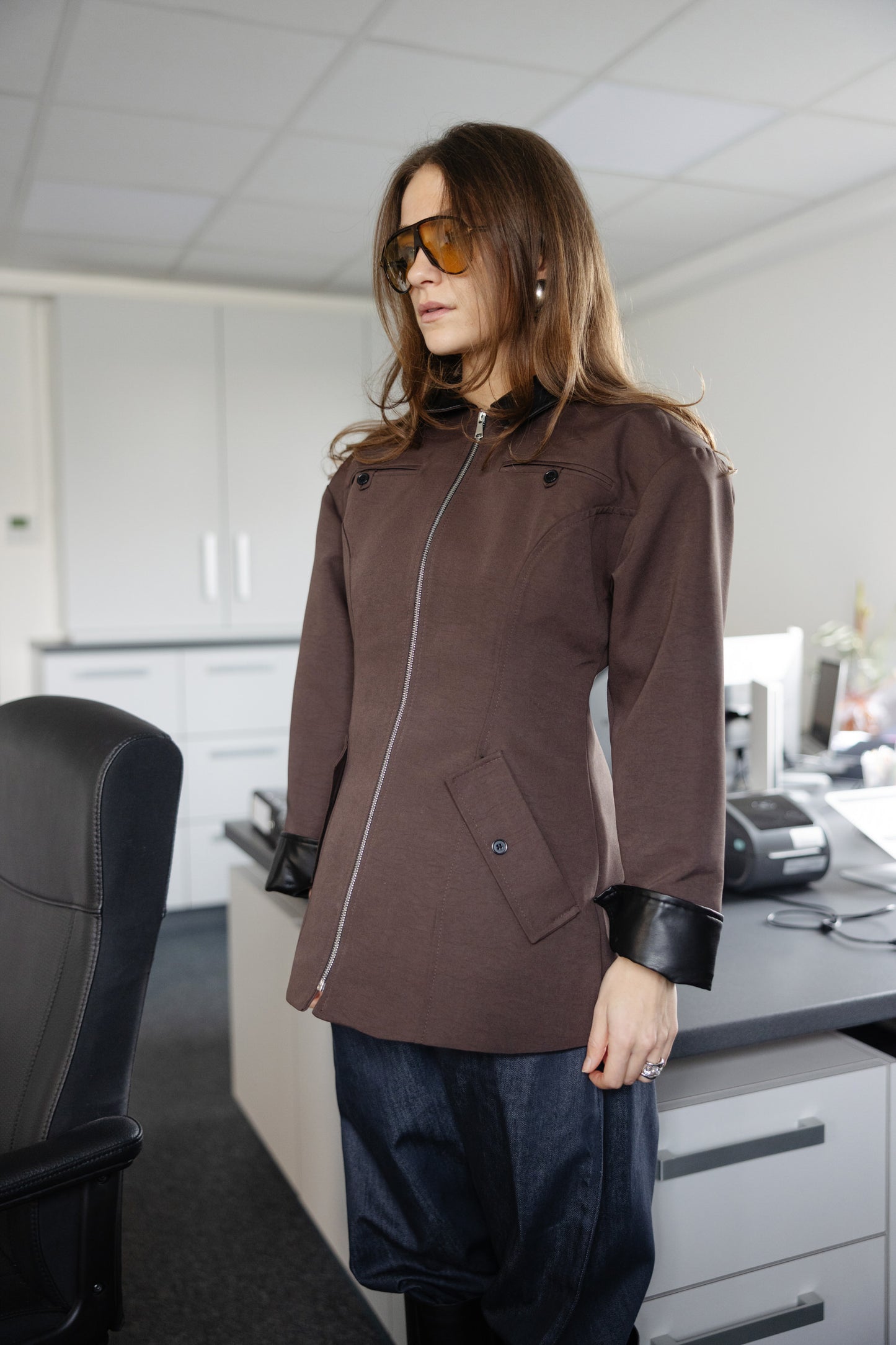 THE CANVAS JACKET – DARK